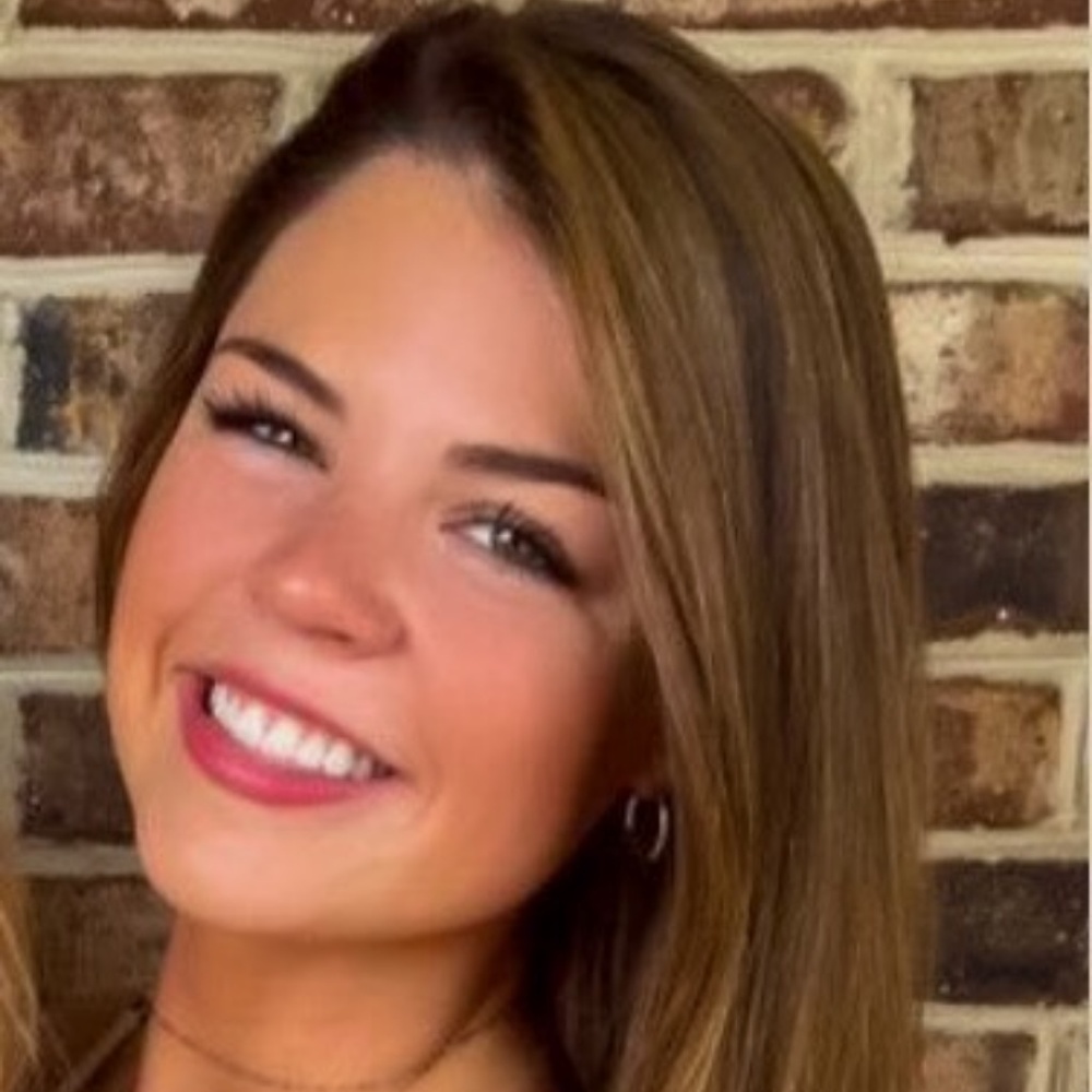 Meet your Posher, Caroline